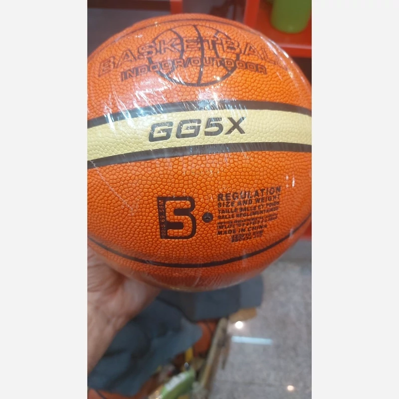 توپ بسکتبال چرم fox سایز 5 و6 درجه 1 (پس کرایه)
